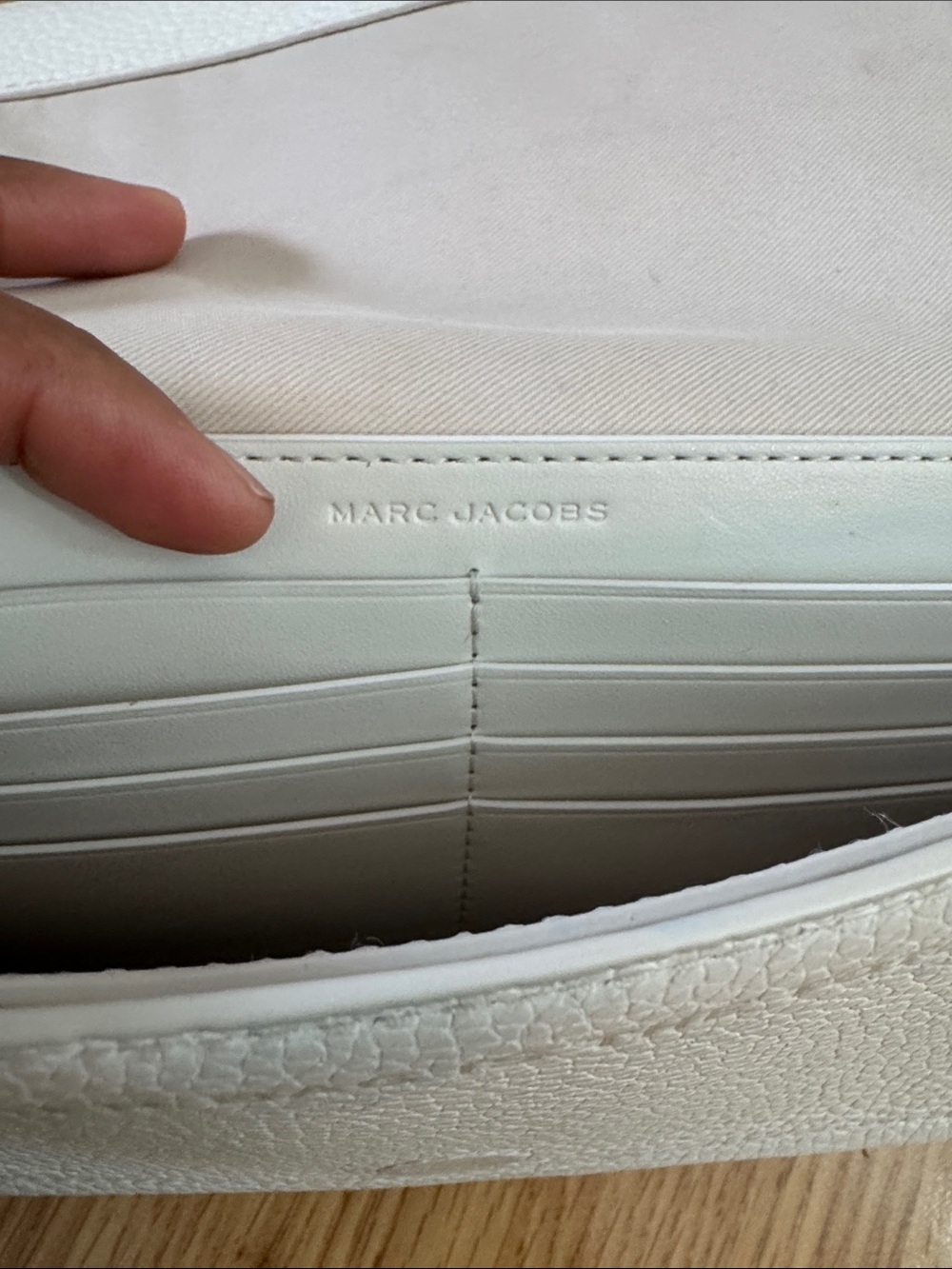 Marc Jacobs ‘The Mini Bag’ in White ✨ - Picture 6 of 13